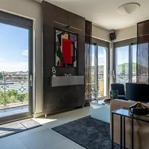 Orangehomes 130 M2 With Fantastic View To River Danube Appartement