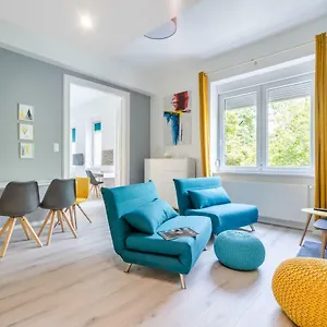 Bpr Color Fusion With A/c Appartement